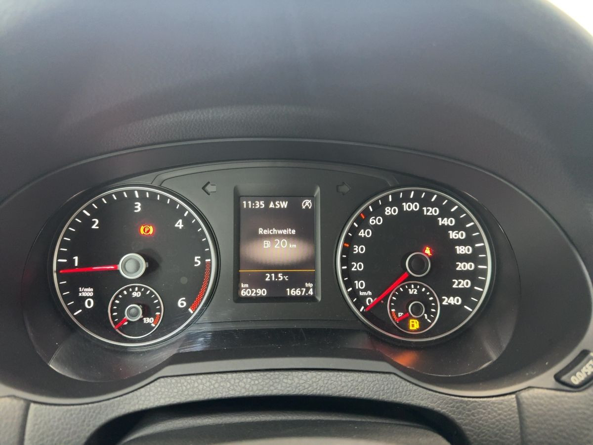 Sharan 2.0 TDI DSG 4M Highline 5-Sitzer ACC XENON Kamera Navi Bluetooth DYNAUD