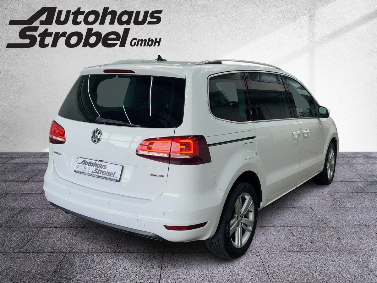 Sharan 2.0 TDI DSG 4M Highline 5-Sitzer ACC XENON Kamera Navi Bluetooth DYNAUD