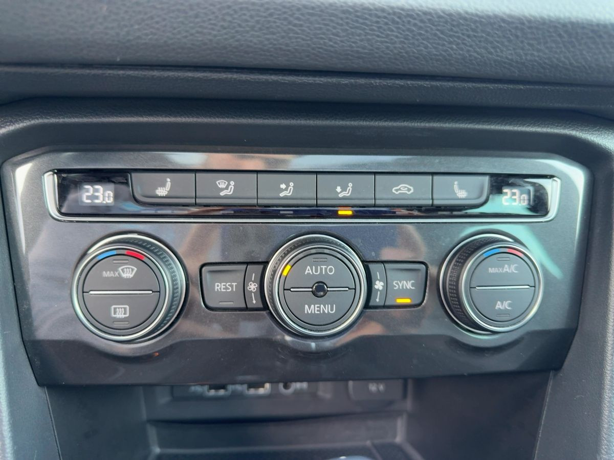 Tiguan 2.0 TSI DSG 4M Highline R-Line DCC AHK Navi Pano Leder 