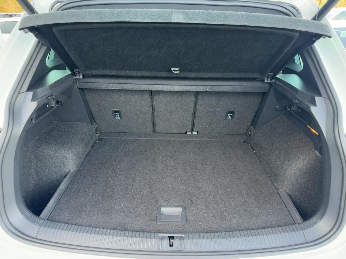 Tiguan 2.0 TSI DSG 4M Highline R-Line DCC AHK Navi Pano Leder 