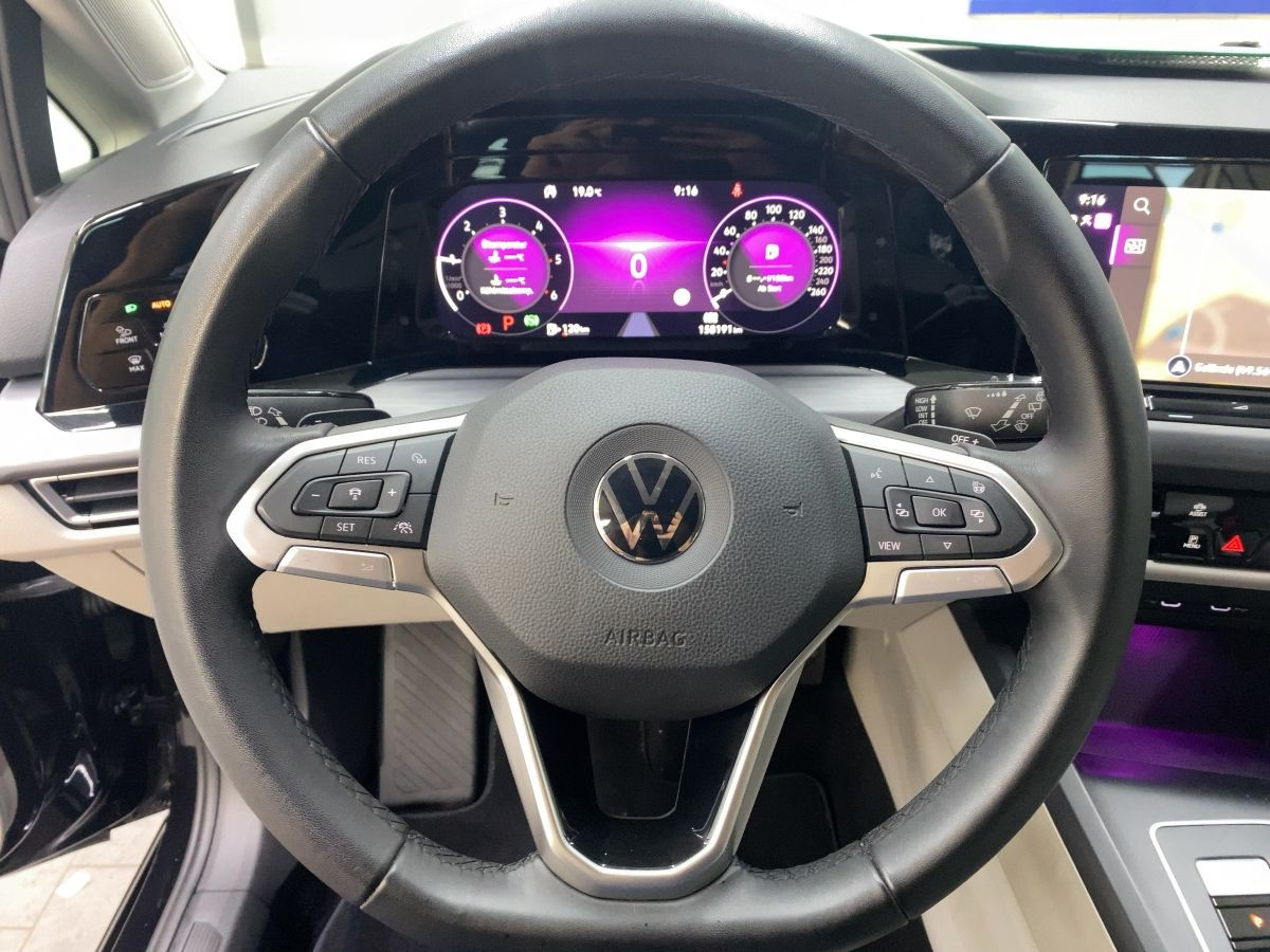Golf VIII Variant 2.0 TDI DSG Style AHK ACC Navi LED-Matrix Kamera Climatronic Bluet. Sitzh.