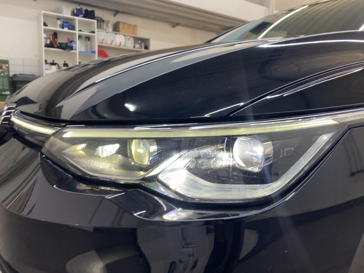 Golf VIII Variant 2.0 TDI DSG Style AHK ACC Navi LED-Matrix Kamera Climatronic Bluet. Sitzh.