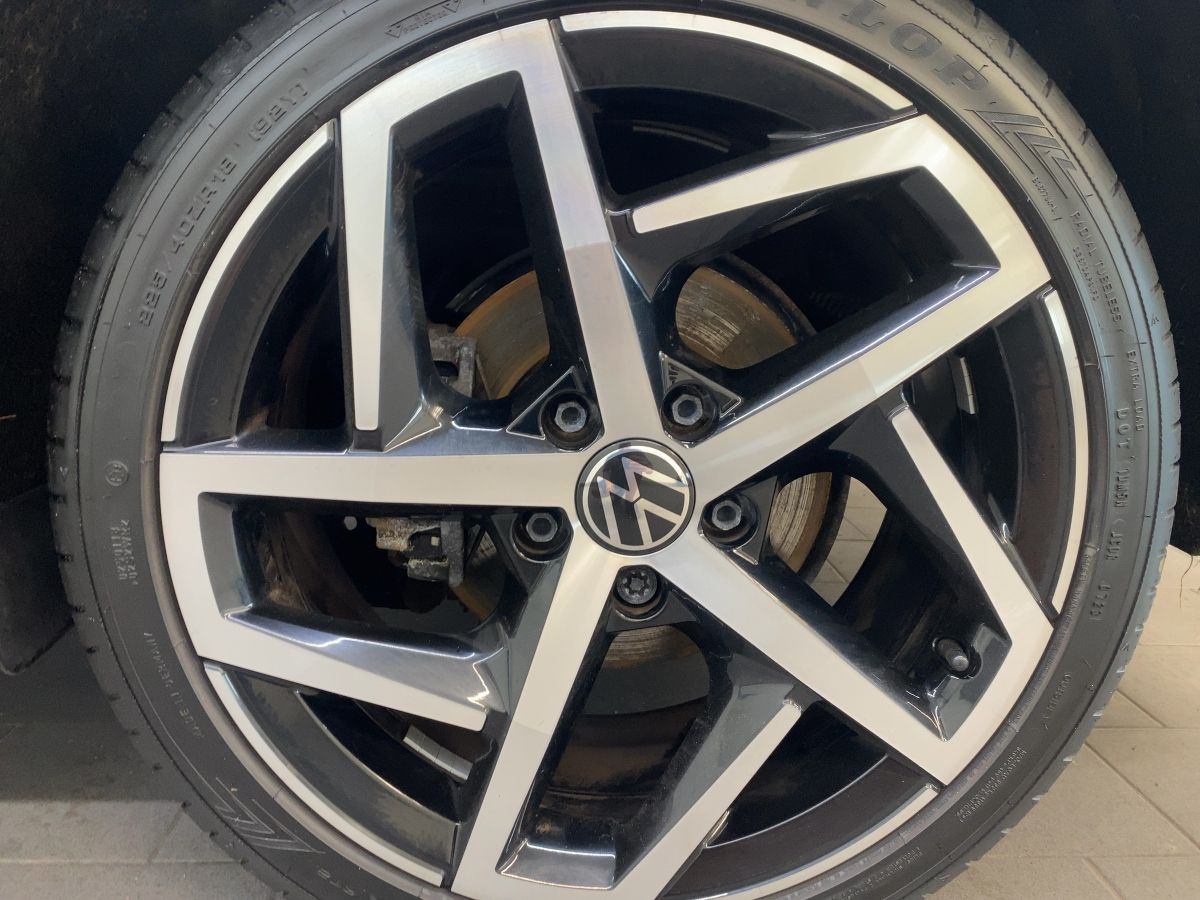 Golf VIII Variant 2.0 TDI DSG Style AHK ACC Navi LED-Matrix Kamera Climatronic Bluet. Sitzh.