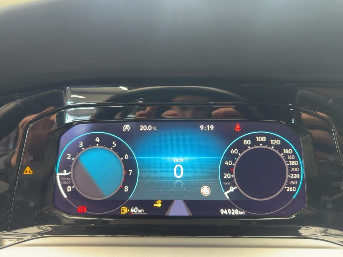 Golf VIII 1.5 TSI Life ACC LED Navi Lane-Ass Sitzhzg Bluet. Start/Stopp Climatronic