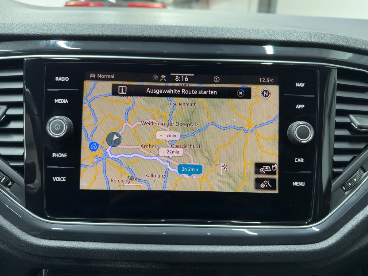 T-Roc 1.5 TSI R-Line ACC Navi LED Kamera Dig. Cockpit Climatronic Bluet. Sitzh.