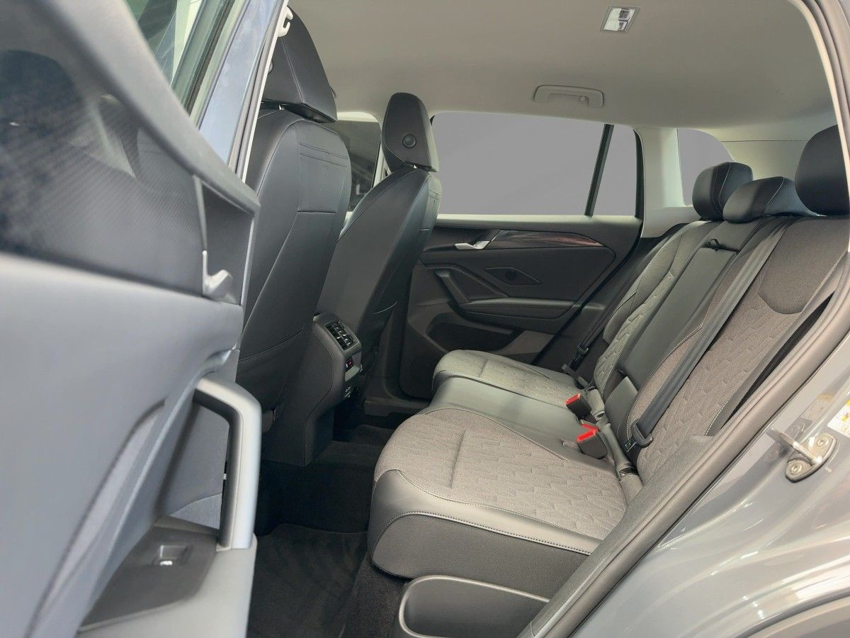 Tiguan 2.0 TDI DSG 4M Life ACC AHK DCC Navi Kamera LED Head-up Climatronic