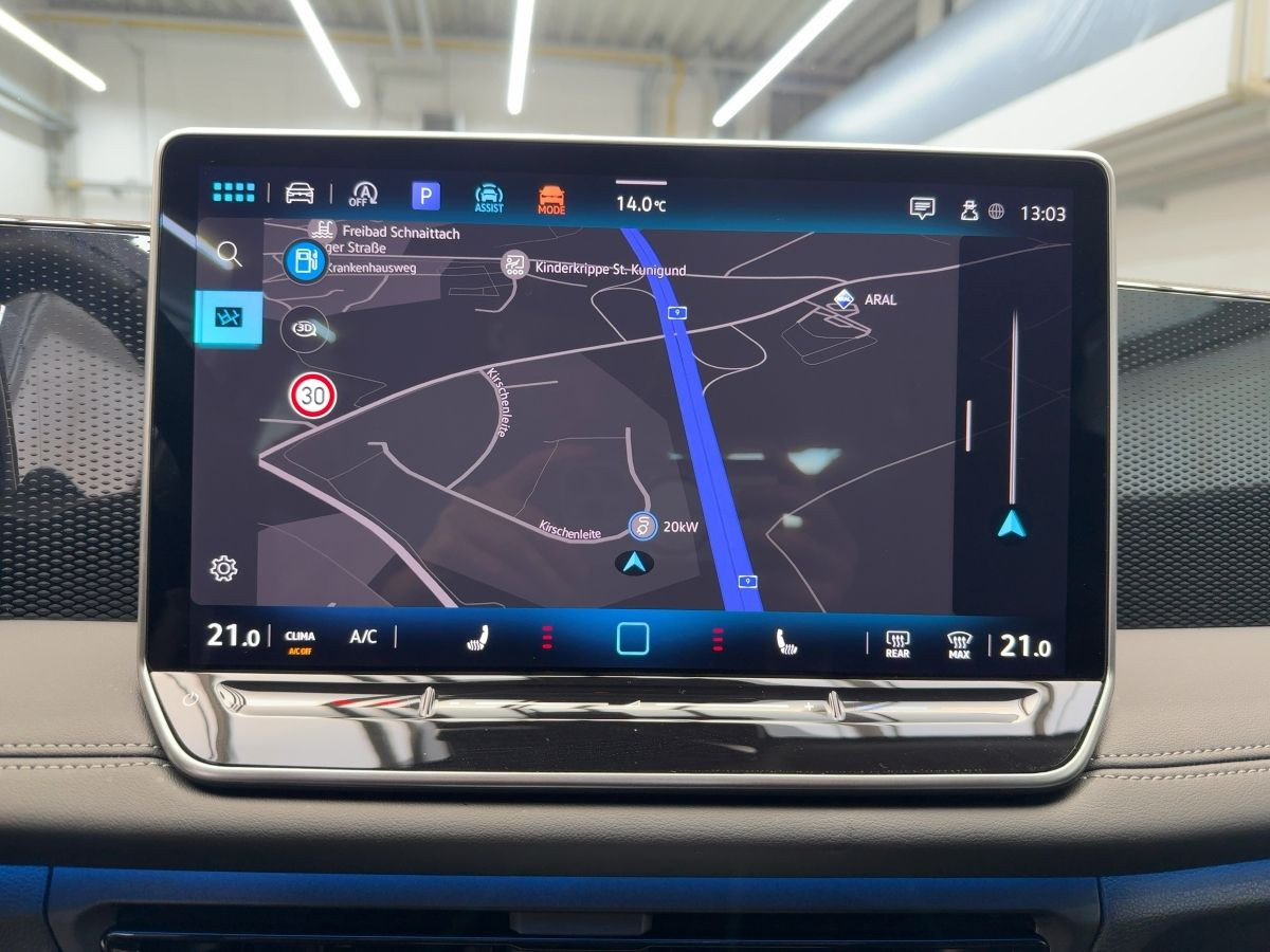 Tiguan 2.0 TDI DSG 4M Life ACC AHK DCC Navi Kamera LED Head-up Climatronic