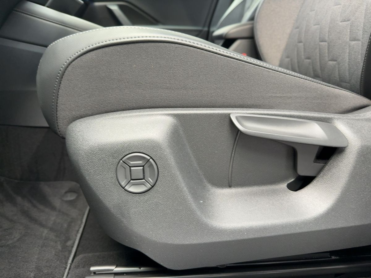 Tiguan 2.0 TDI DSG 4M Life ACC AHK DCC Navi Kamera LED Head-up Climatronic