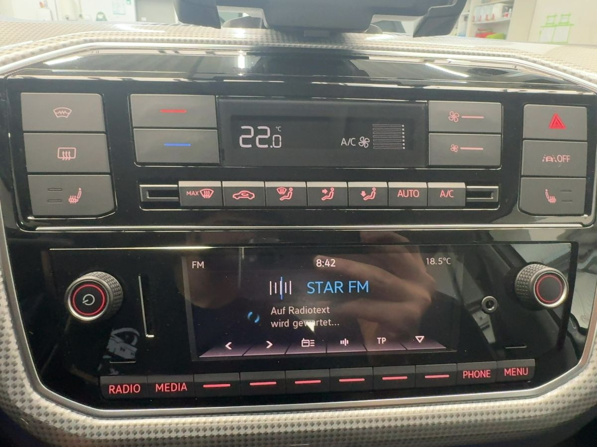 e-up! 1-Gang Automatik Style Plus Climatronic Navi Kamera Tempo. Sitzhzg Bluet.