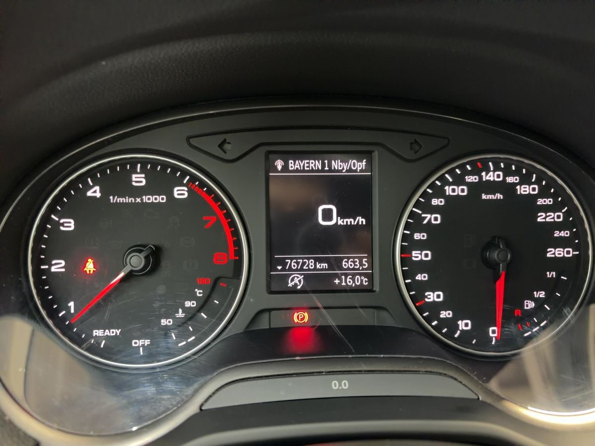 Q2 1.4 TFSI Sport LED Tempo DAB+ Klima Einparkh. Sitzh.