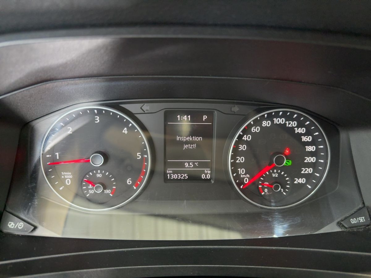 T6 Caravelle 2.0 TDI DSG 4M Comfortline 9-Sitzer Start/Stopp USB Tempo. Bluet.