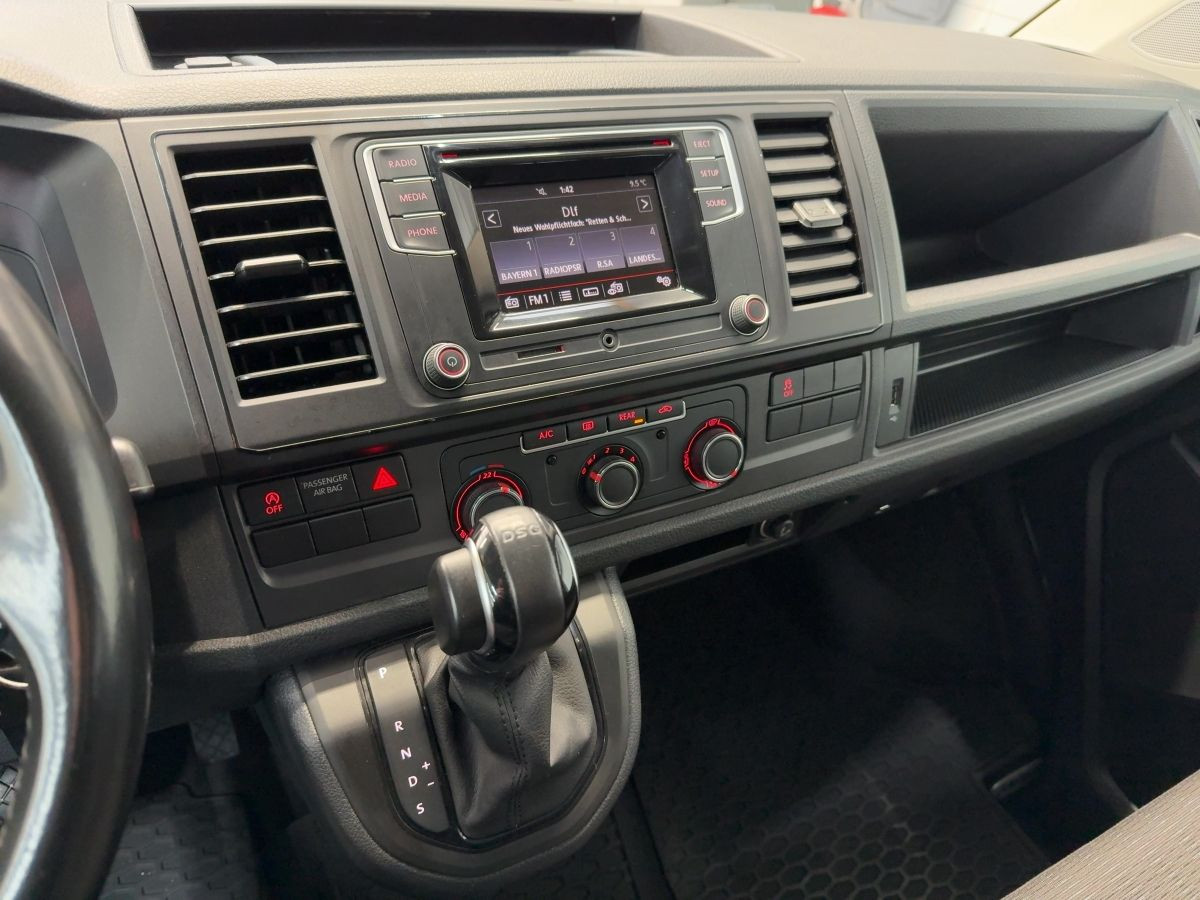 T6 Caravelle 2.0 TDI DSG 4M Comfortline 9-Sitzer Start/Stopp USB Tempo. Bluet.