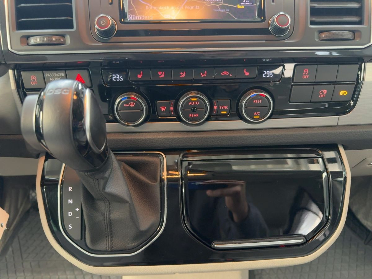 T6 California Ocean 2.0 TDI DSG 4M Aufstelldach AHK DCC LED Navi 