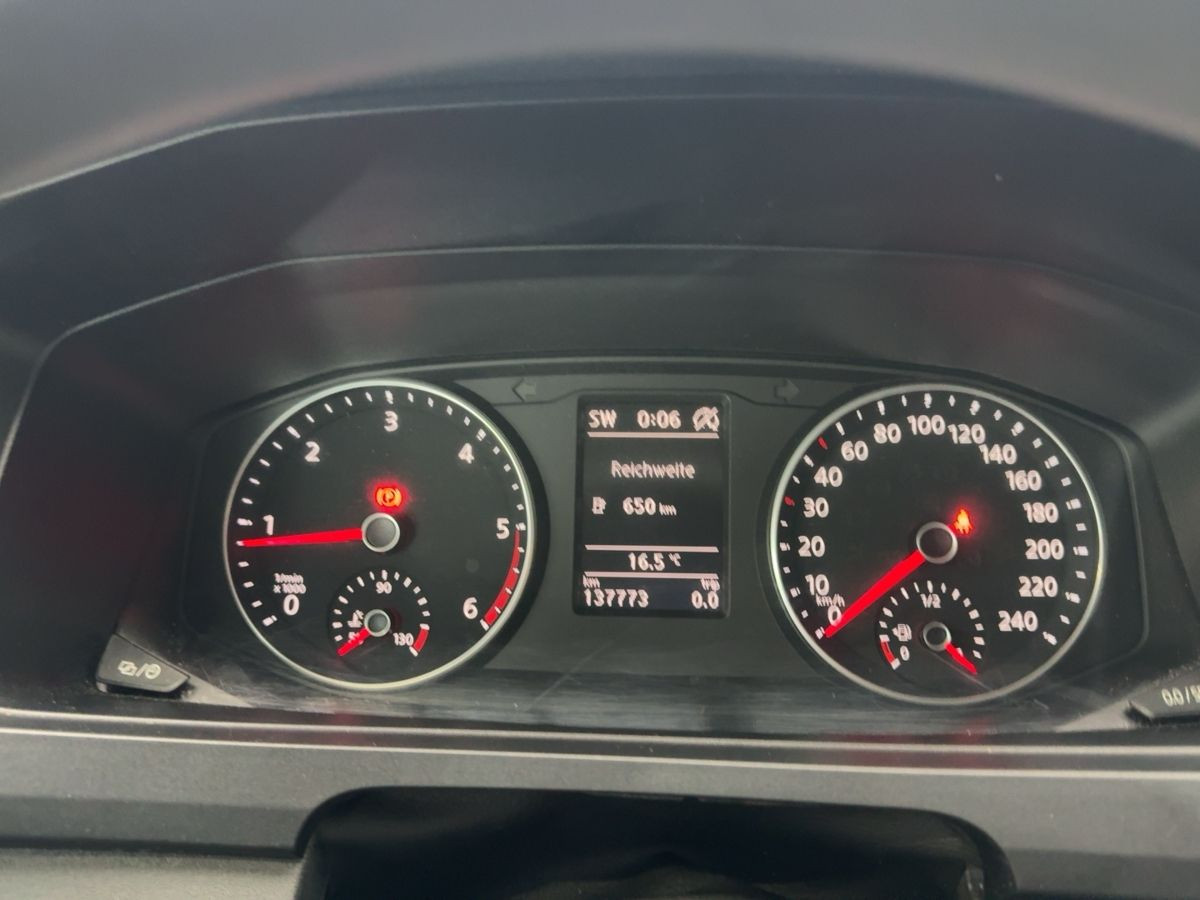 T6 Kombi 2.0 TDI 4M LR 9-Sitze Navi Bluet. Parkp. Start/Stopp Klima
