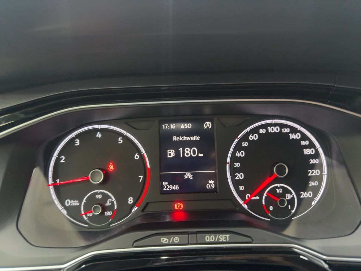 Polo 1.0 TSI Highline ACC Navi Kamera Climatronic Bluet. Sitzh.