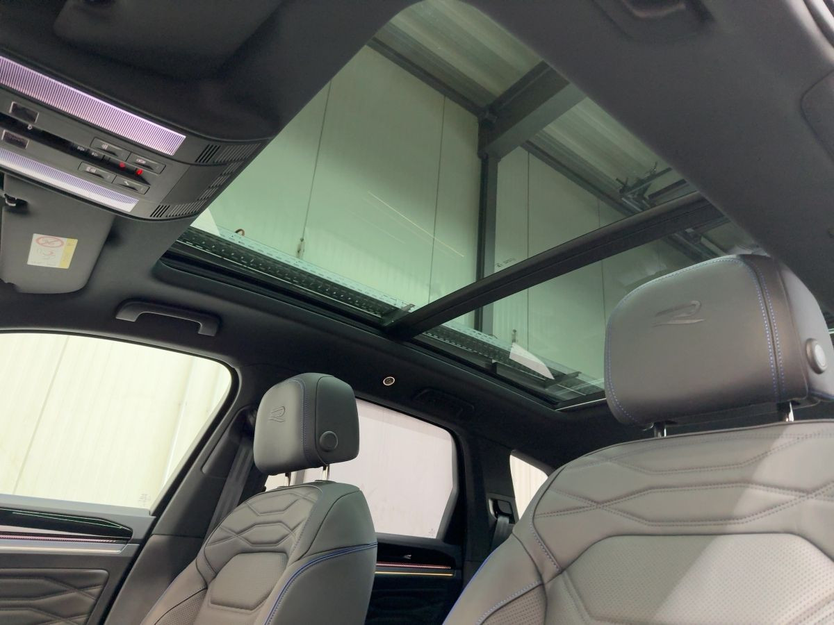 Touareg R V6 eHybrid OPF 4MOTION 250 kW (340 PS) / 100 KW (136 PS) - 8-Gang-Automatik (Tiptronic)