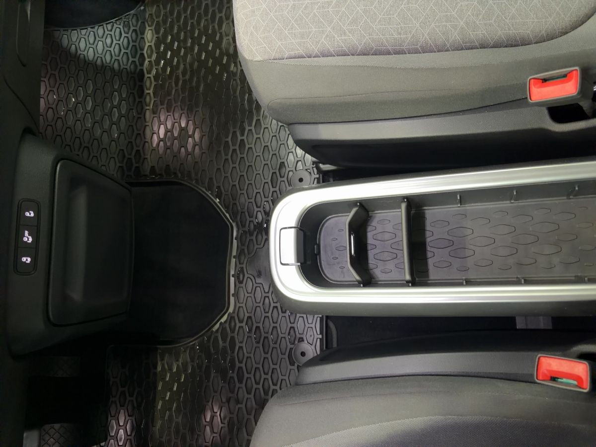 ID.Buzz Pro 82 kWh AHK LED Navi Kamera Keyless Climatronic Sitzh.