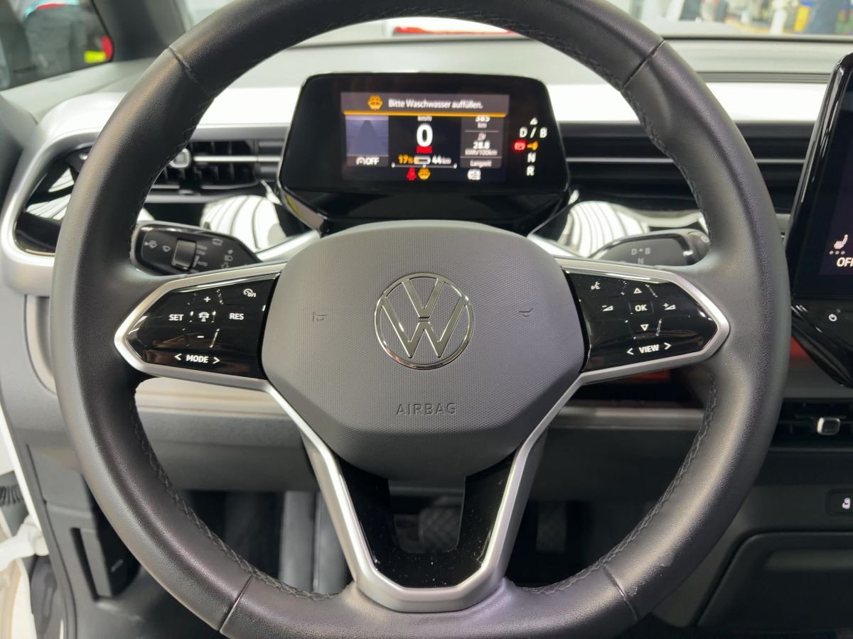 ID.Buzz Pro 82 kWh AHK LED Navi Kamera Keyless Climatronic Sitzh.