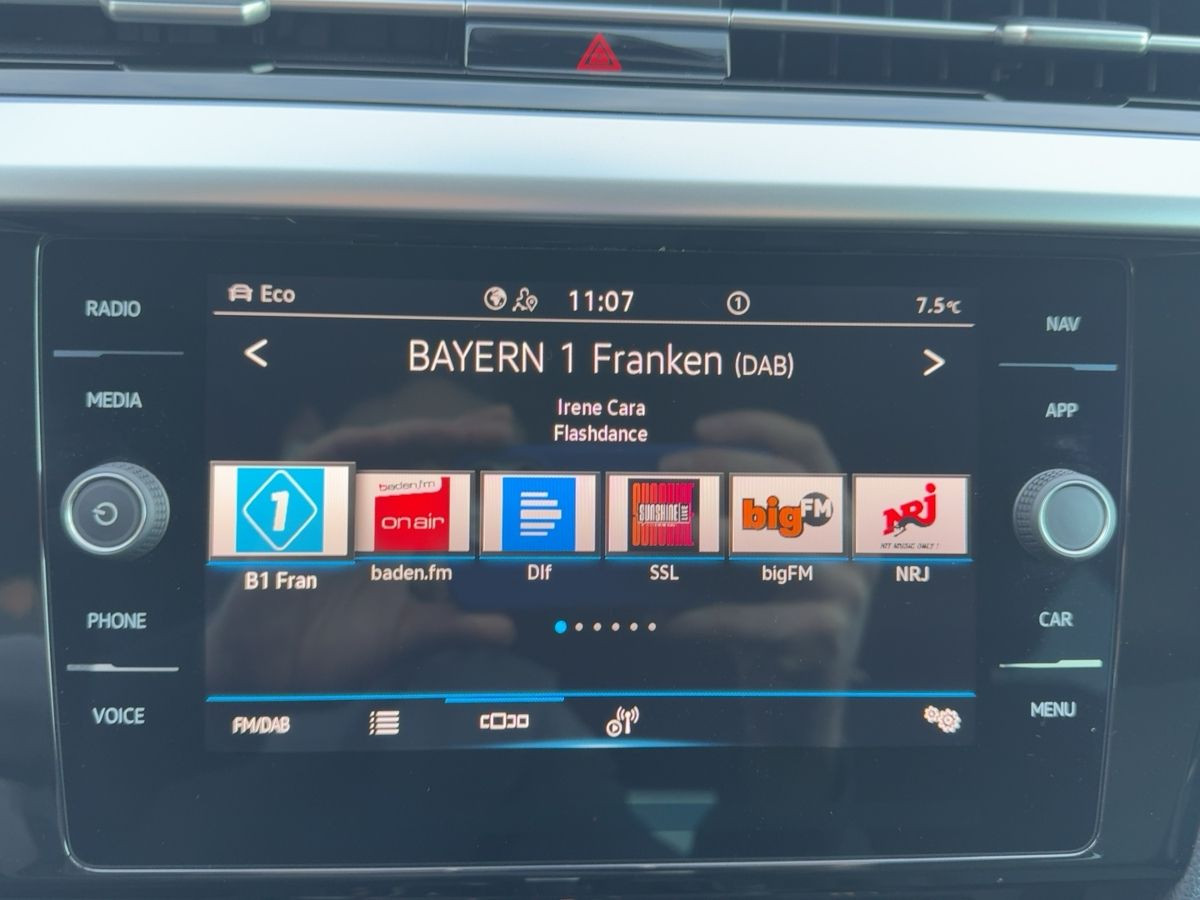 Arteon 2.0 TDI DSG R-Line ACC Navi LED Pano Kamera Climatronic Bluet. Sitzh.