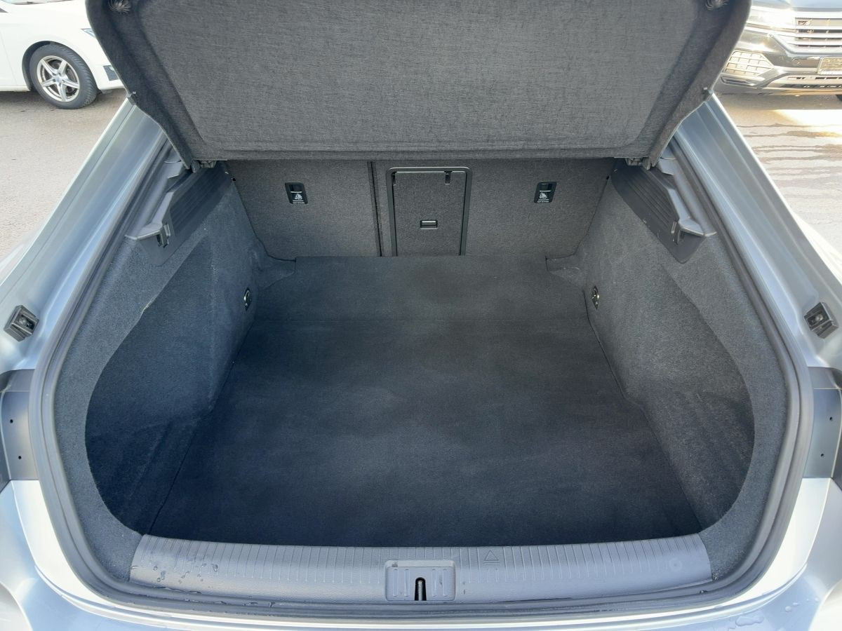 Arteon 2.0 TDI DSG R-Line ACC Navi LED Pano Kamera Climatronic Bluet. Sitzh.