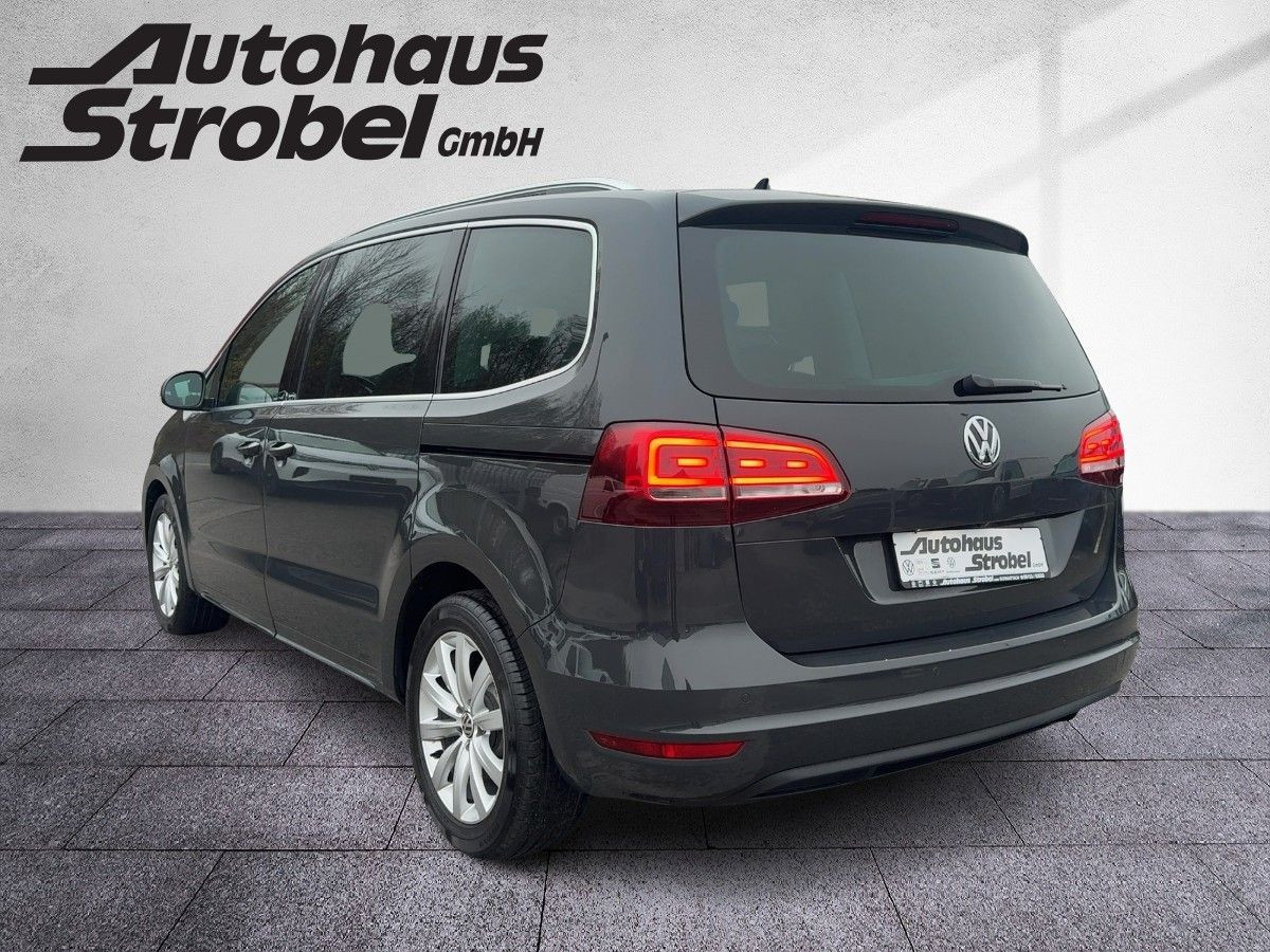 Sharan 2.0 TDI DSG Highline ACC Navi Bi-Xenon Kamera Keyless Climatronic Sitzh.