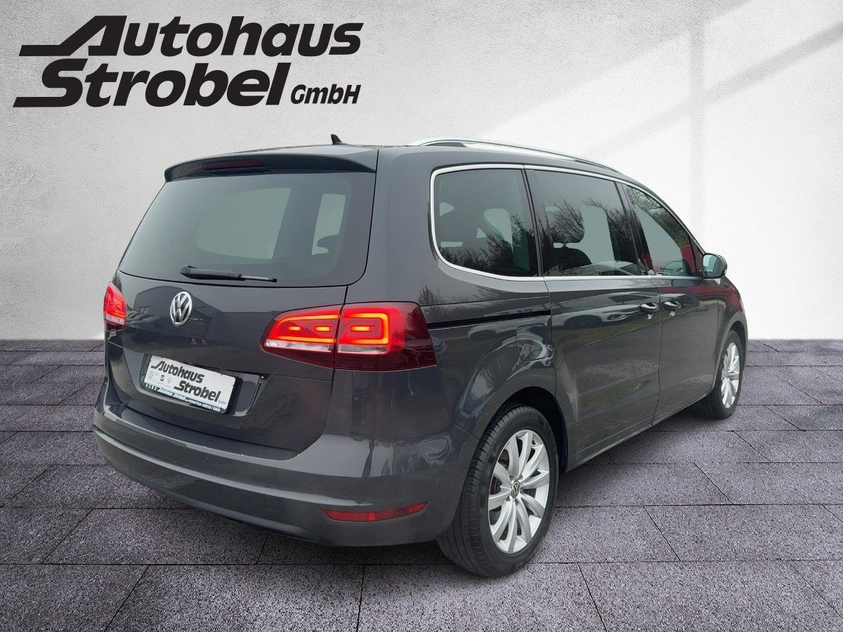 Sharan 2.0 TDI DSG Highline ACC Navi Bi-Xenon Kamera Keyless Climatronic Sitzh.