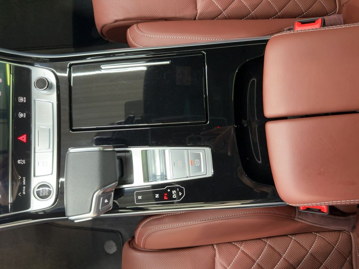 A8 3.0 60 TFSI e S-line Matrix LED Pano Bang & Olufsen