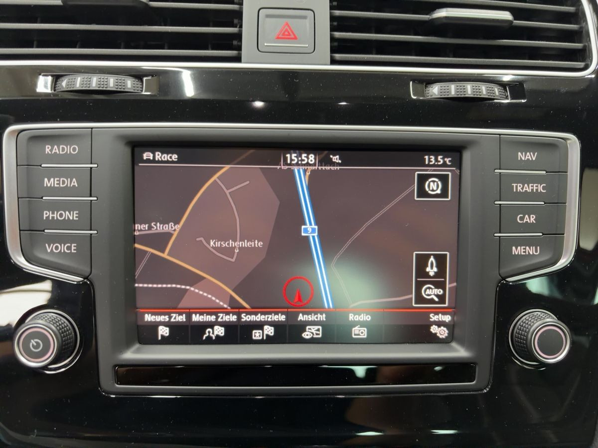 Golf VII GTI Clubsport S 2.0 TSI Nr. 284/400 310 PS DCC Navi Schale BI-Xenon