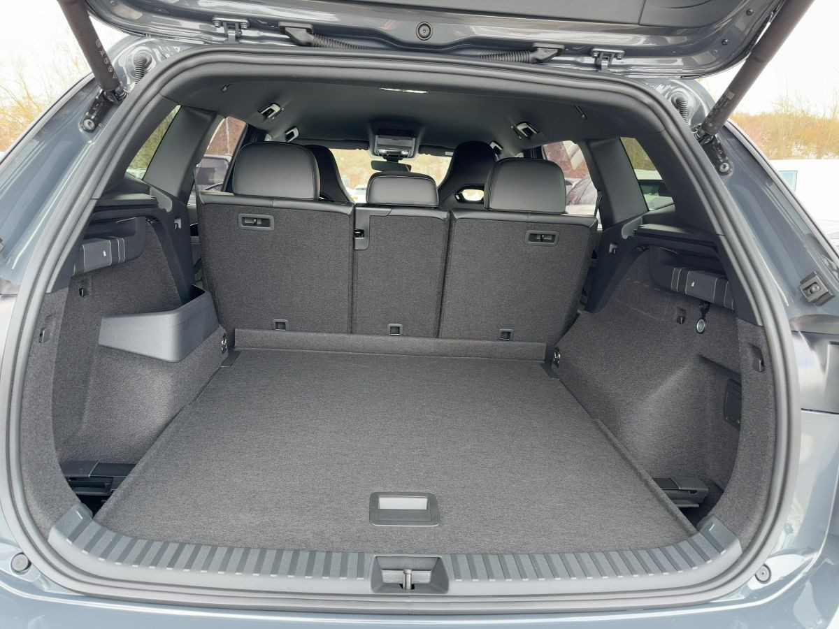 Tayron R-Line 2.0TSI OPF 4MOTION 150kW 7Gang-DSG