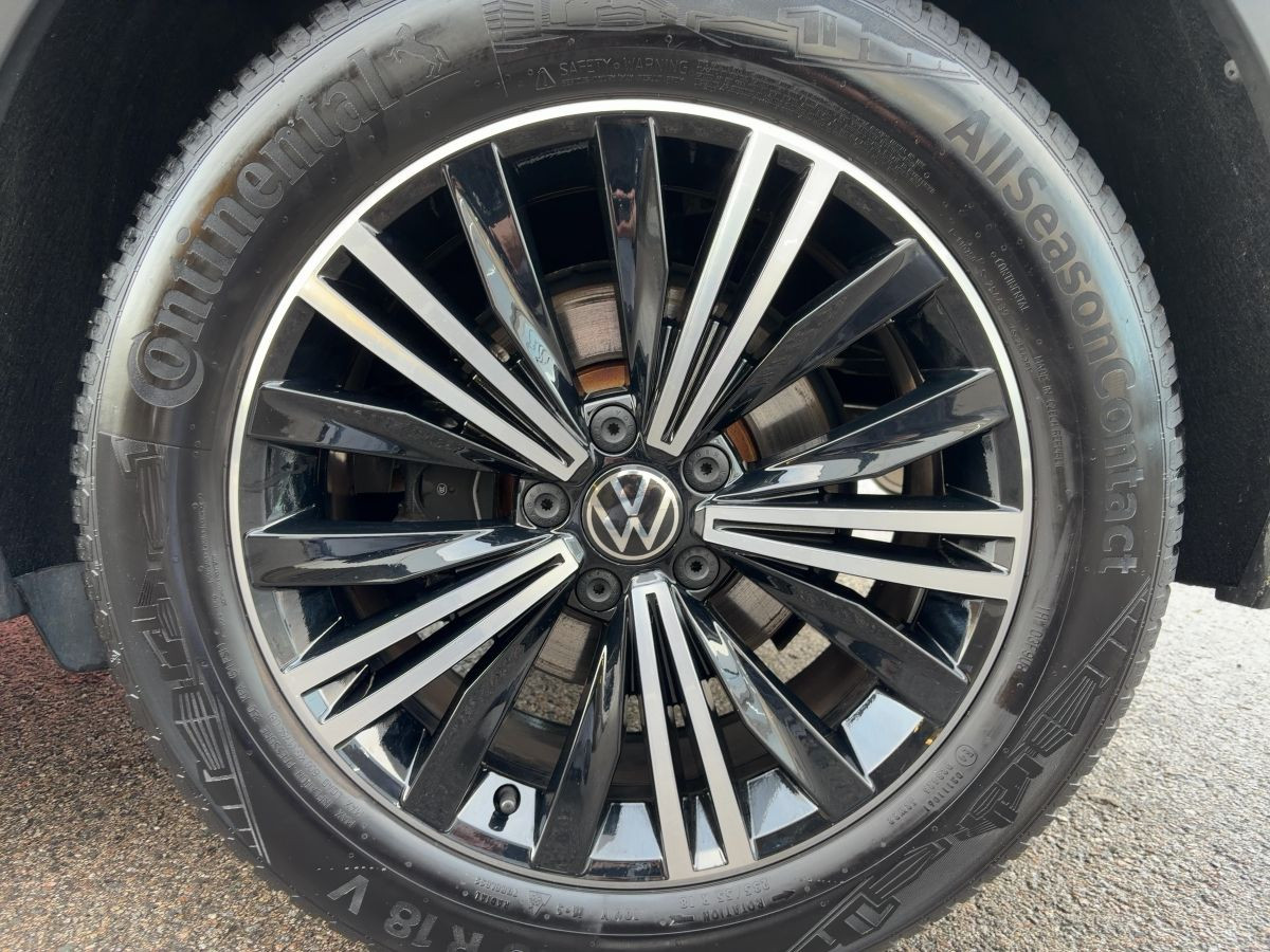 Tiguan 1.5 TSI DSG Elegance ACC Navi LED-Matrix Kamera Side Ass. Climatronic