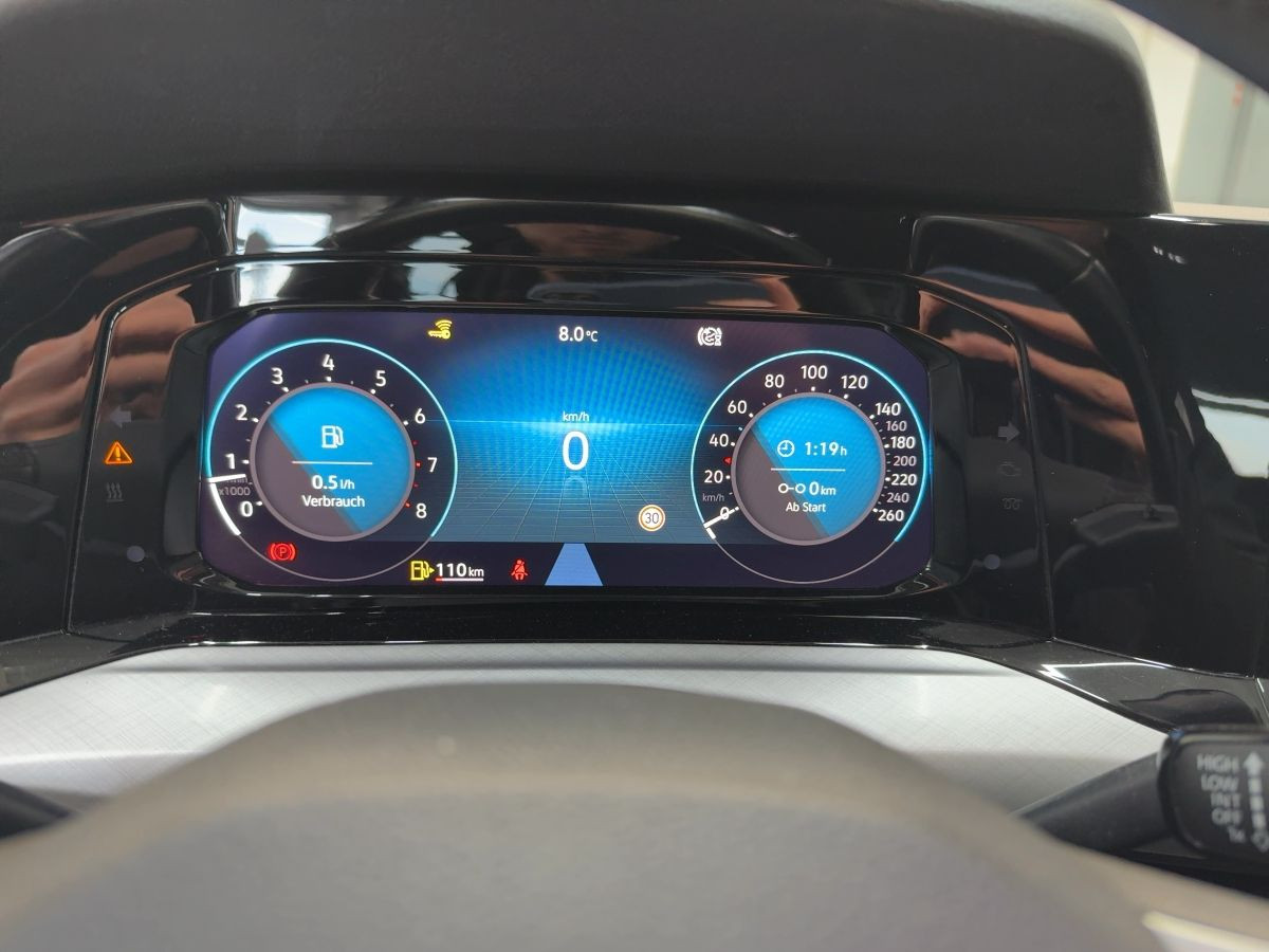 Golf VIII 1.5 TSI Life ACC Navi LED Kamera Keyless Lane Ass. Climatronic Sitzh.