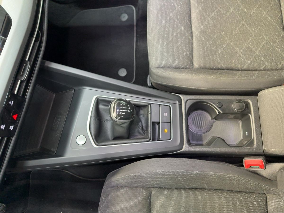 Golf VIII 1.5 TSI Life ACC Navi LED Kamera Keyless Lane Ass. Climatronic Sitzh.