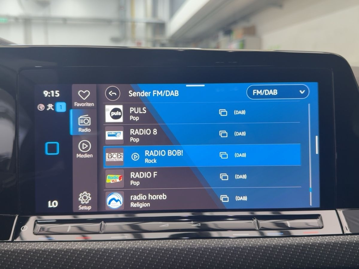 Golf VIII Variant 2.0 TSI DSG 4M R-Line ACC LED-Matrix Navi Kamera Harmon Kardon Climatronic