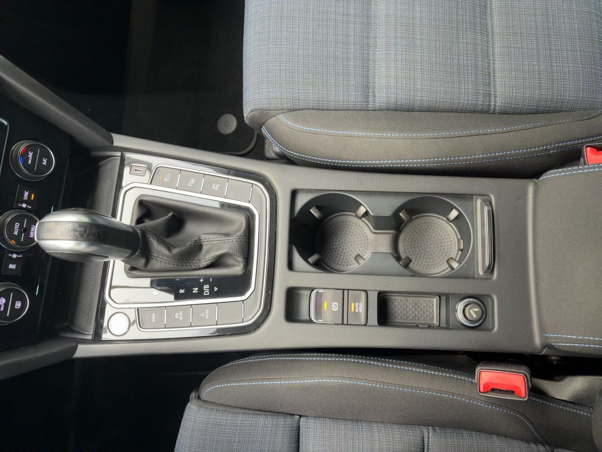 Passat Variant GTE 1.4 TSI DSG R-Line Standh. DCC ACC LED-Matrix Keyless Kamera Side-Ass,