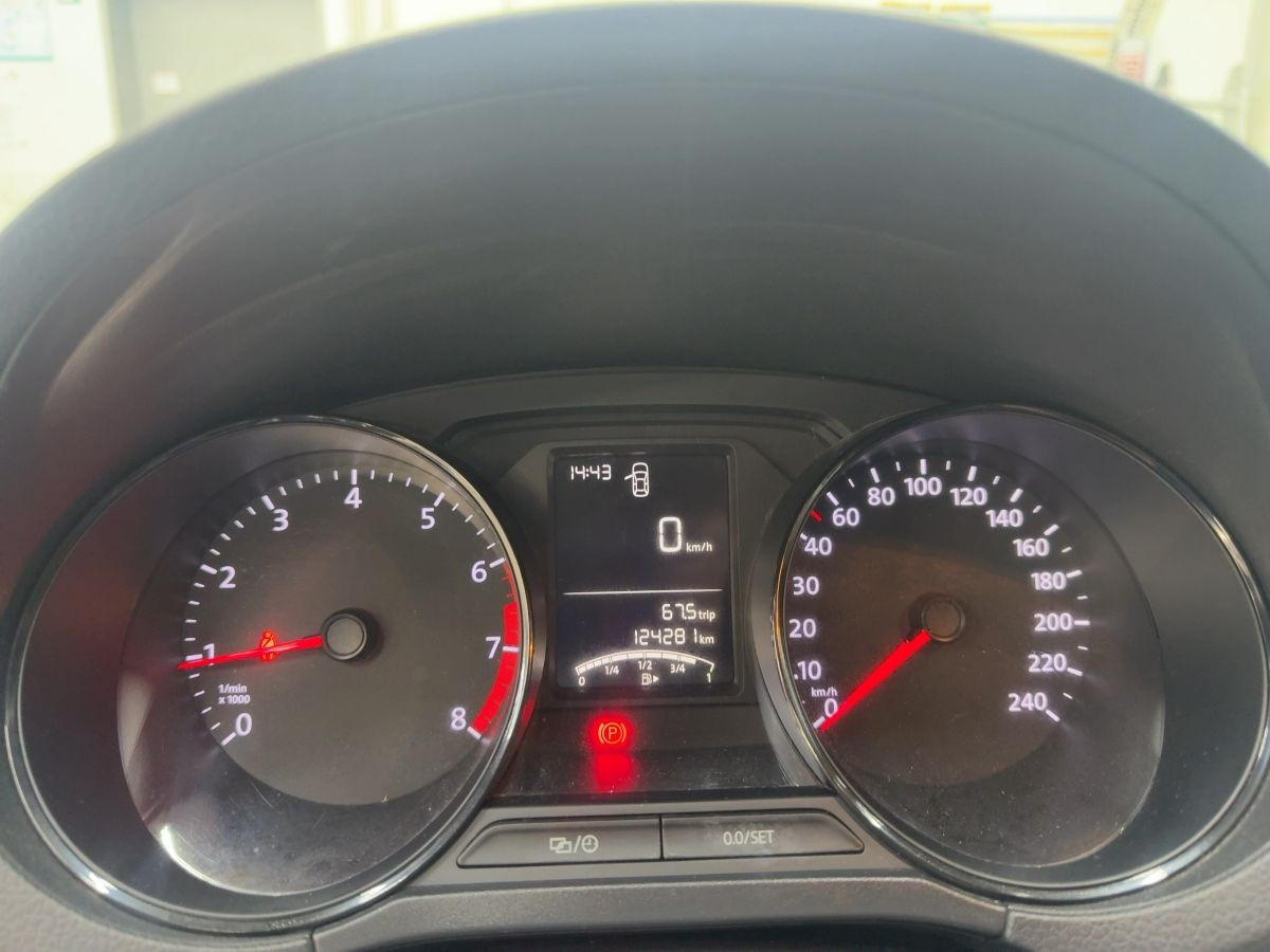 Polo 1.0 Trendline Klima Nebel elektr. Spiegel + FH ZV