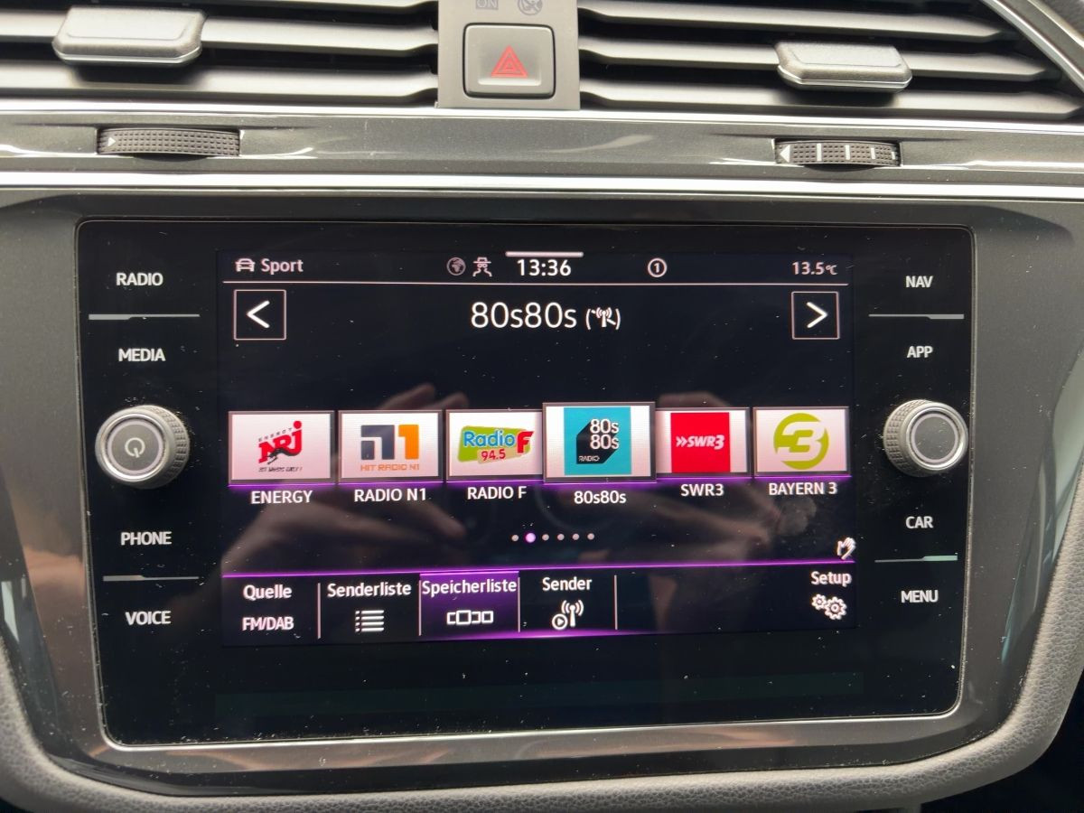 Tiguan 2.0 TDI DSG 4M Life AHK ACC Navi LED-Matrix Park Ass. Side Ass.