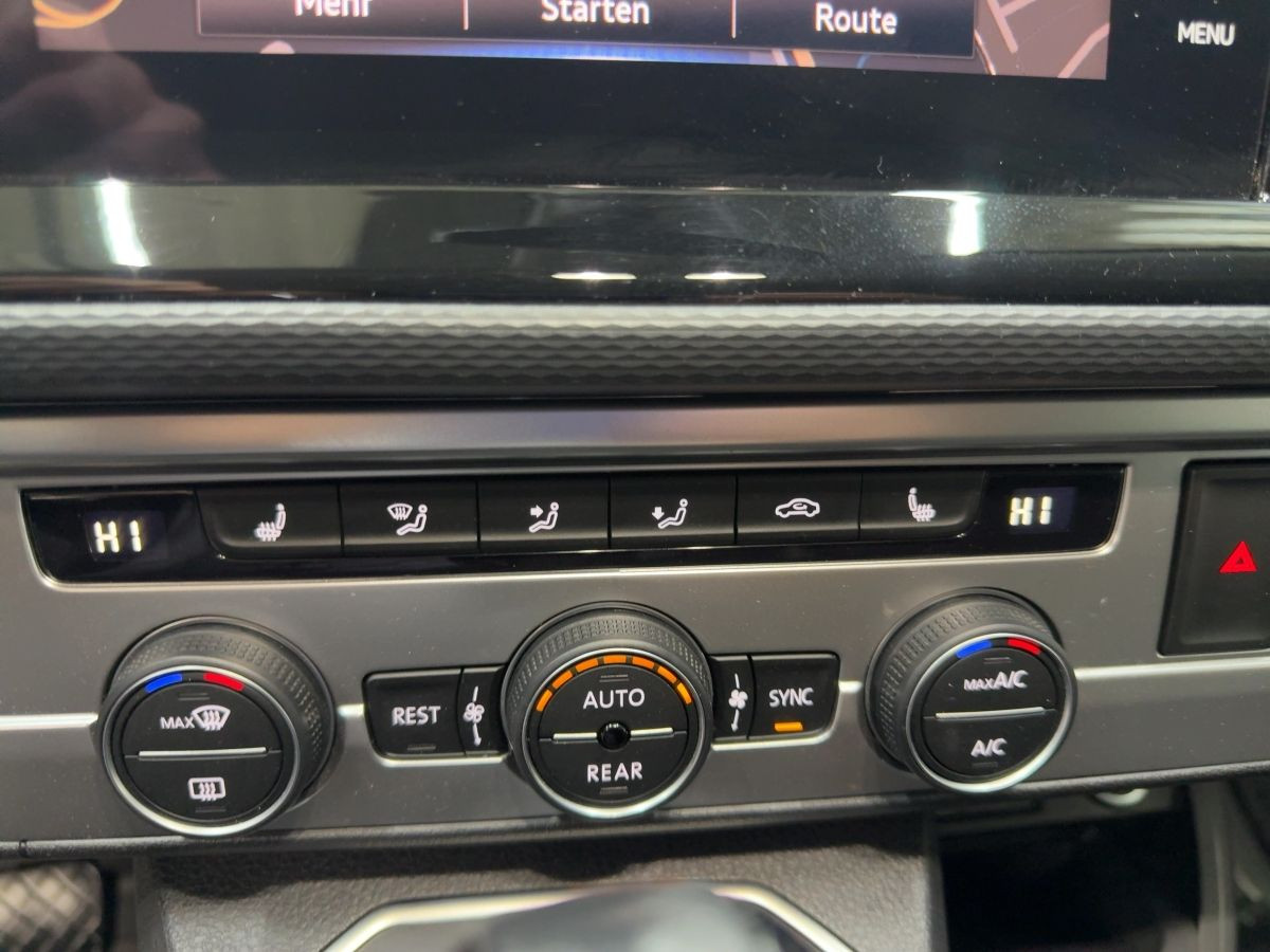 Multivan T2.0 Multivan TDI DSG 4M Comfortline ACC AHK Navi LED Kamera Lane Ass.