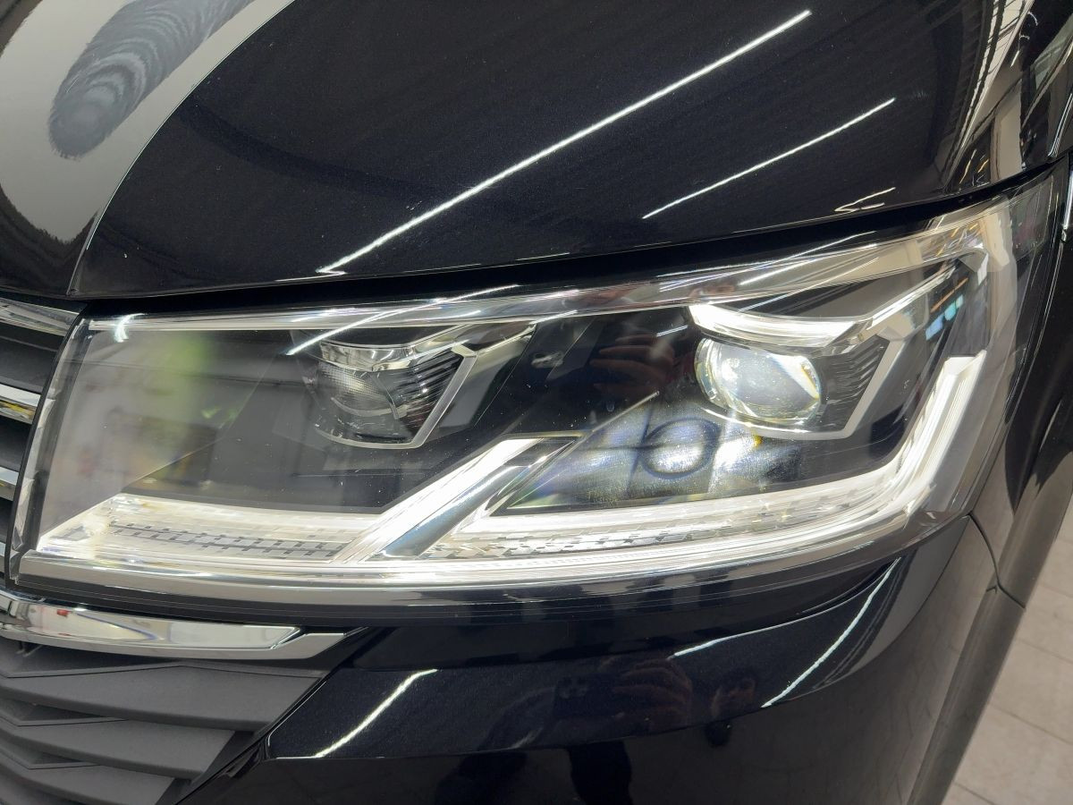 Multivan T2.0 Multivan TDI DSG 4M Comfortline ACC AHK Navi LED Kamera Lane Ass.