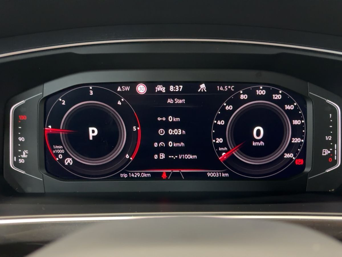 Tiguan 2.0 TDI DSG 4M Elegance ACC AHK Navi LED-Matrix Kamera Climatronic Sitzh.