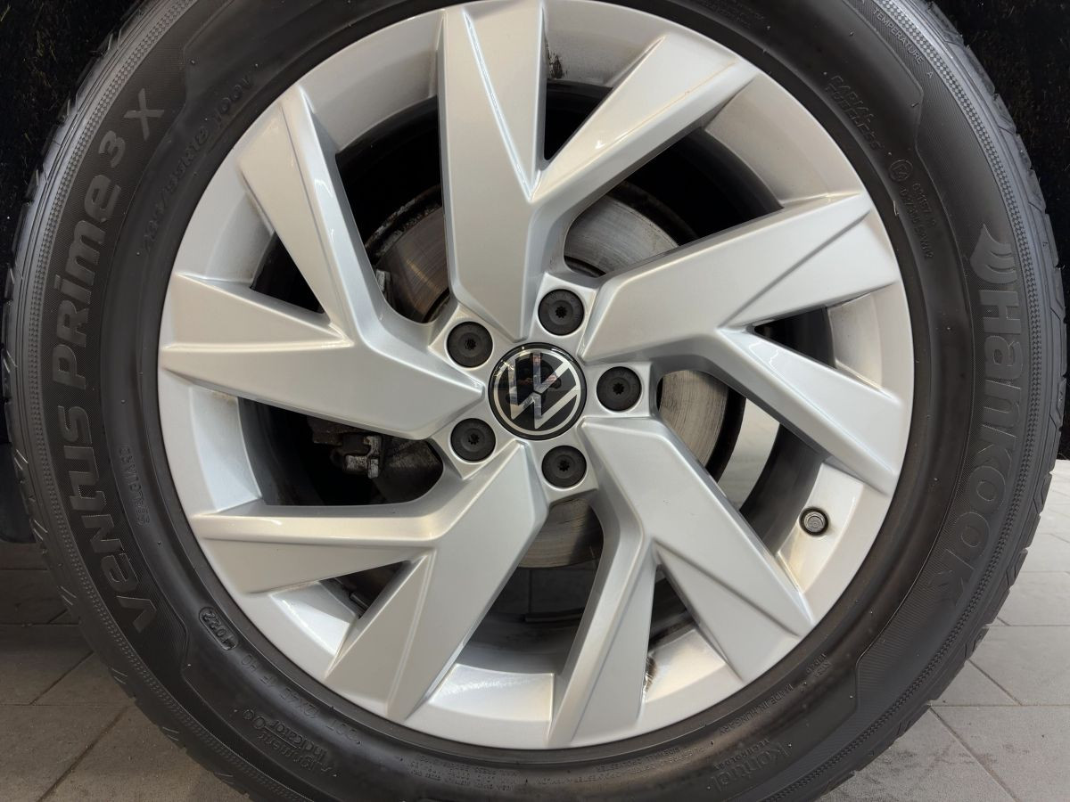 Tiguan 2.0 TDI DSG 4M Elegance ACC AHK Navi LED-Matrix Kamera Climatronic Sitzh.