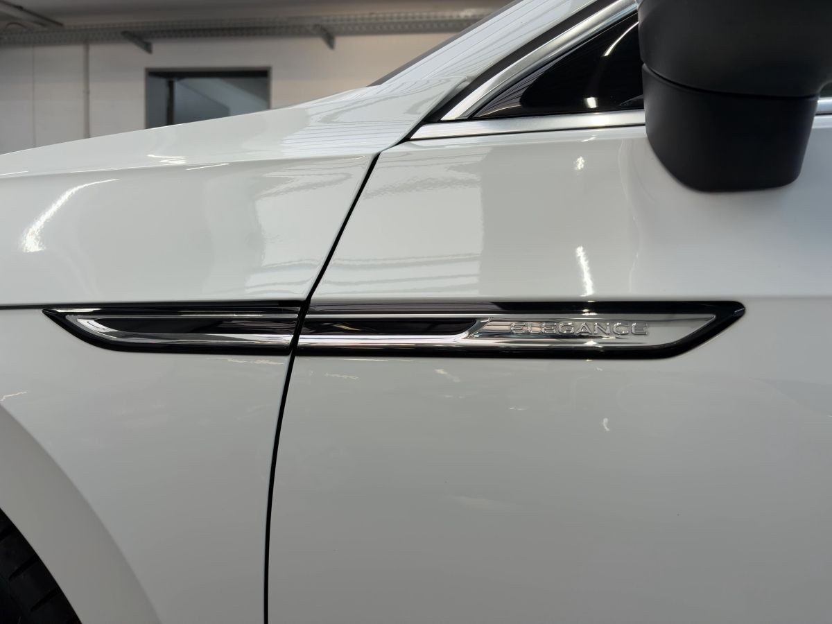 Arteon Shootingbrake 2.0 TDI DSG Elegance ACC DCC Navi LED Kamera Keyless Side Ass.