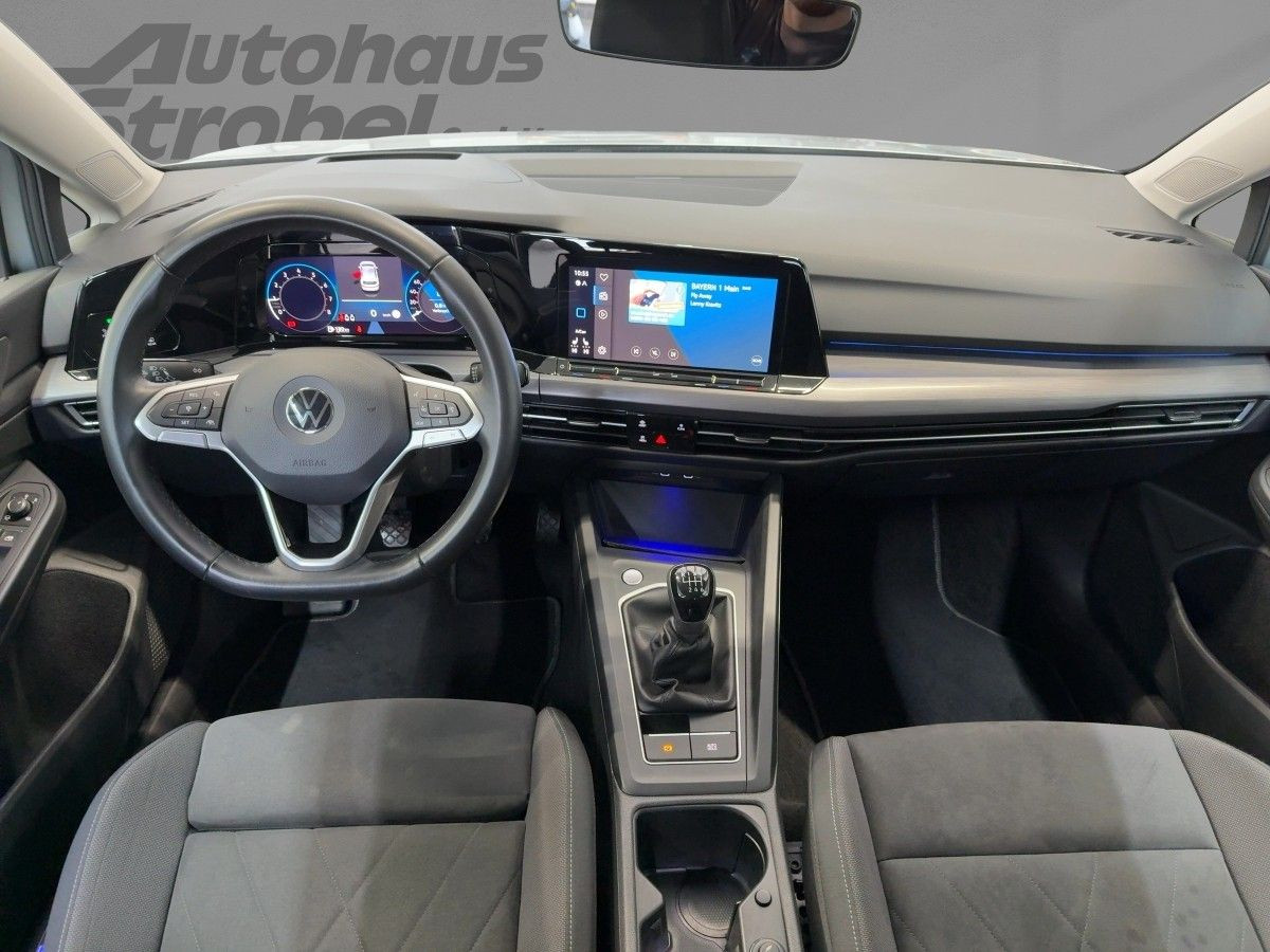 Golf VIII 1.5 TSI Style ACC Navi Keyless LED DAB+ Ergo Kamera Park Ass.