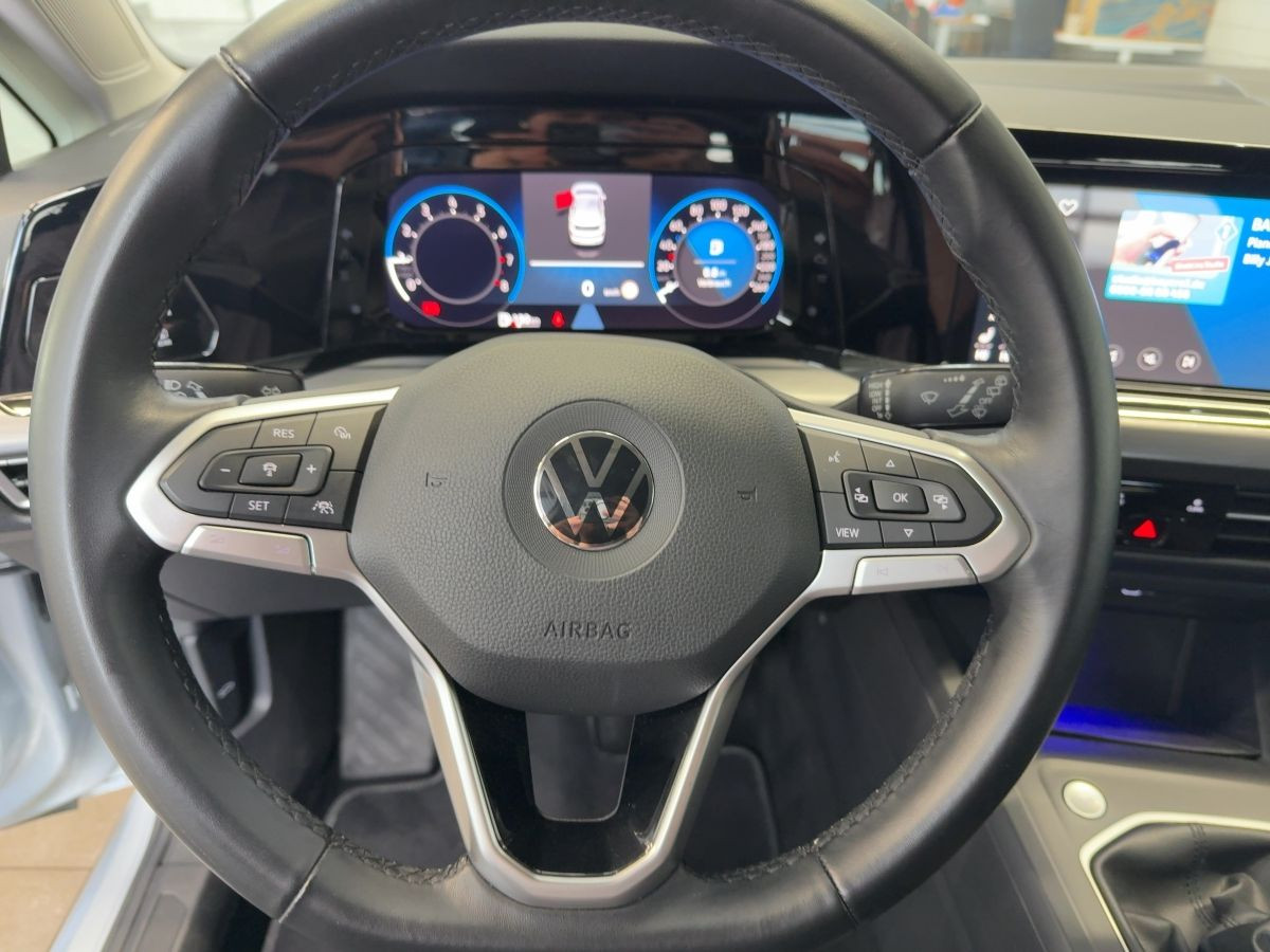Golf VIII 1.5 TSI Style ACC Navi Keyless LED DAB+ Ergo Kamera Park Ass.