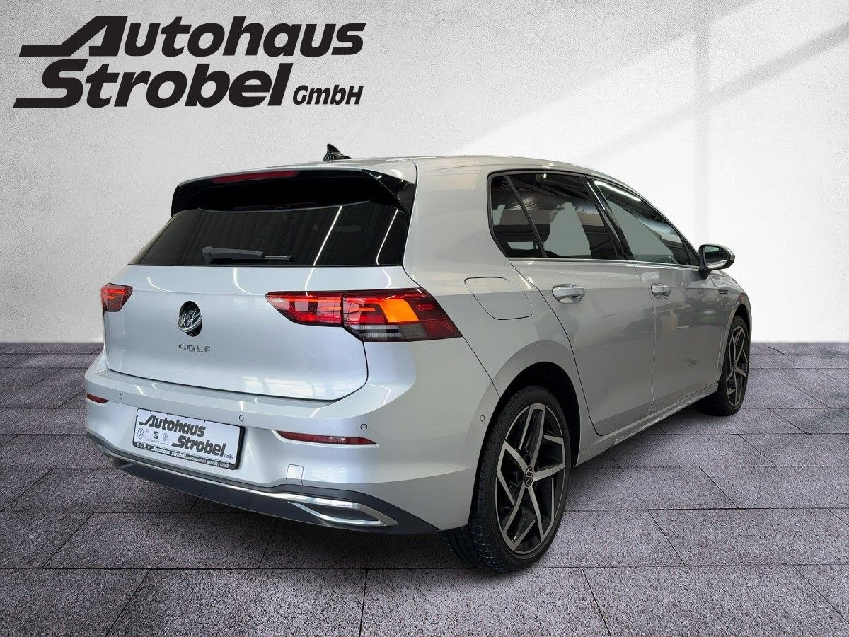 Golf VIII 1.5 TSI Style ACC Navi Keyless LED DAB+ Ergo Kamera Park Ass.