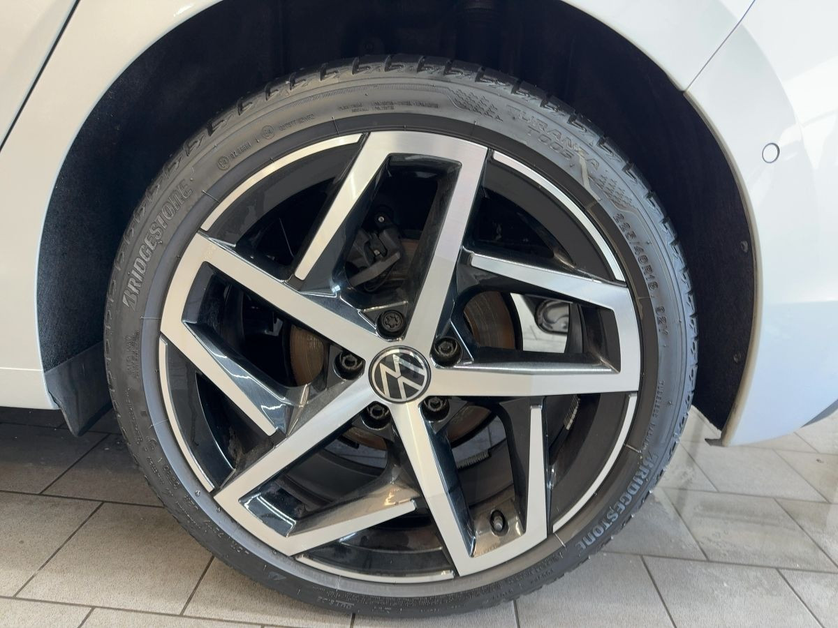 Golf VIII 1.5 TSI Style ACC Navi Keyless LED DAB+ Ergo Kamera Park Ass.