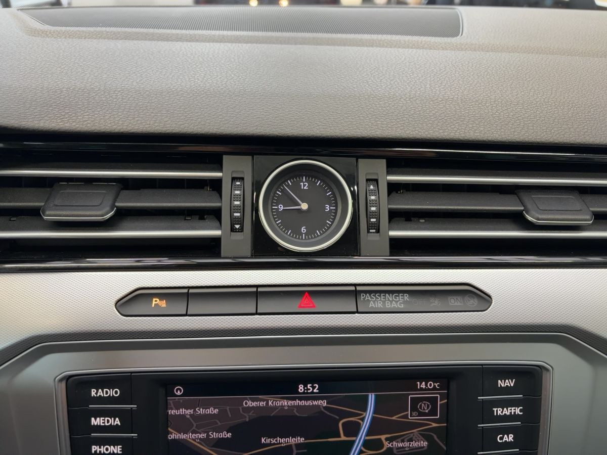 Passat Variant 1.4 TSI Comfortline ACC Navi Parkp. Climatronic Bluet. Sitzh.
