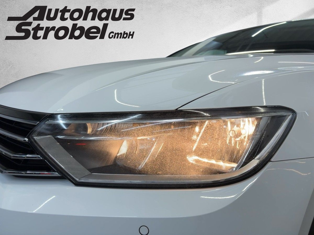 Passat Variant 1.4 TSI Comfortline ACC Navi Parkp. Climatronic Bluet. Sitzh.