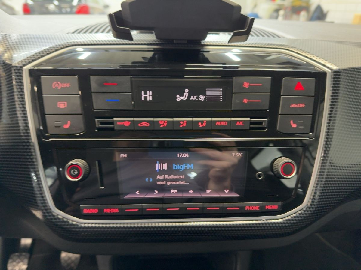 up! 1.0 move up! Einparkh. Tempo DAB+ Kamera Bluet. Sitzh.