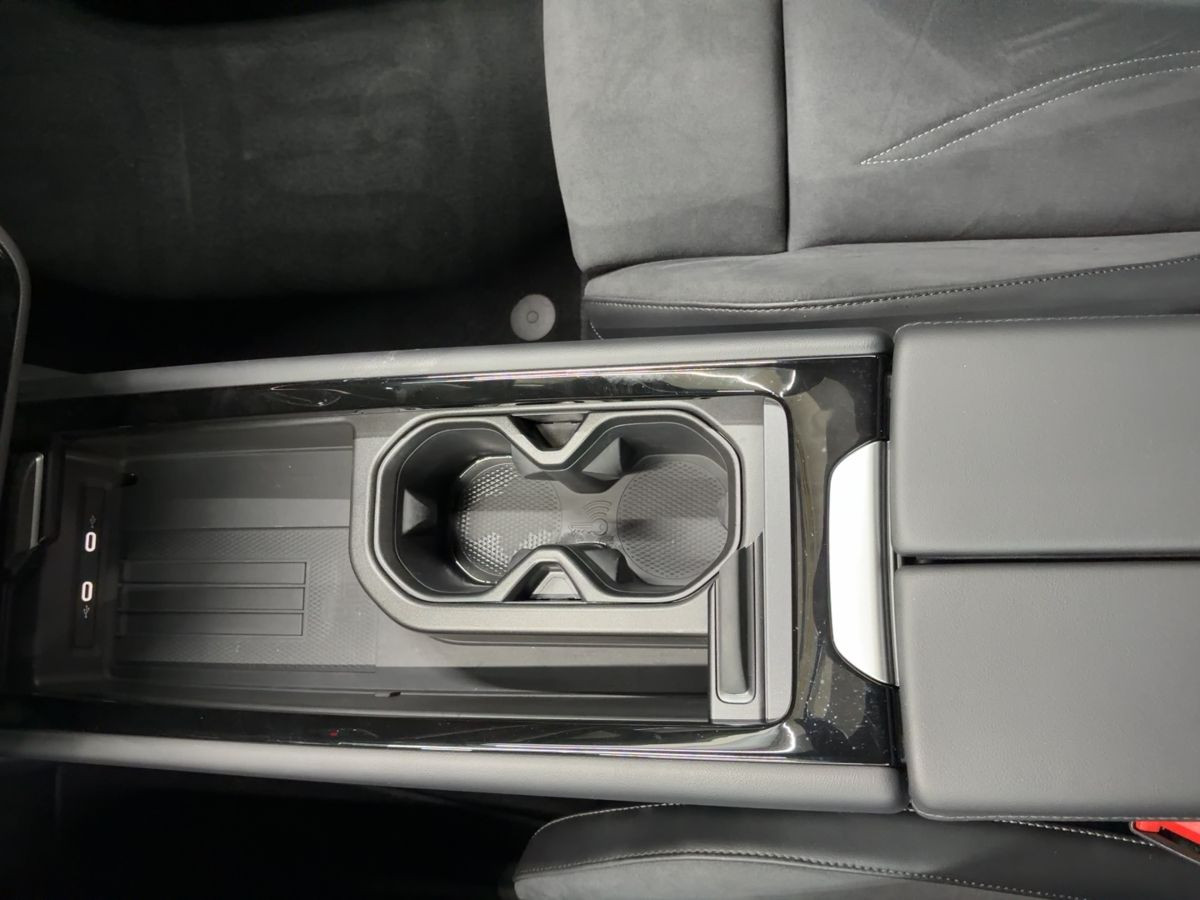 ID.7 Tourer Pro S ab 1,99% 91 kWh Wärmep. AHK LED-Matrix Navi Area View