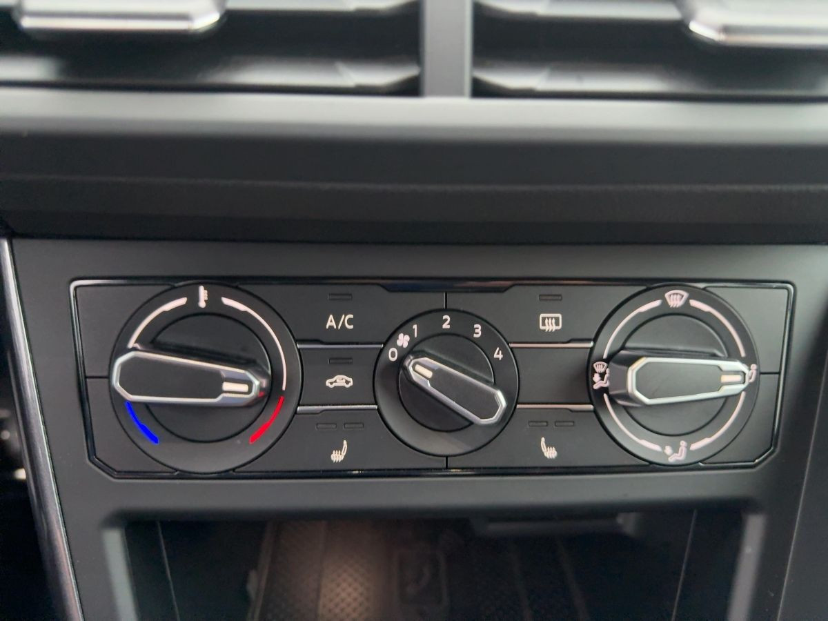 Polo GTI 2.0 TSI DSG ab 3,99% ACC Navi LED-Matrix Kamera Climatronic Sitzh.